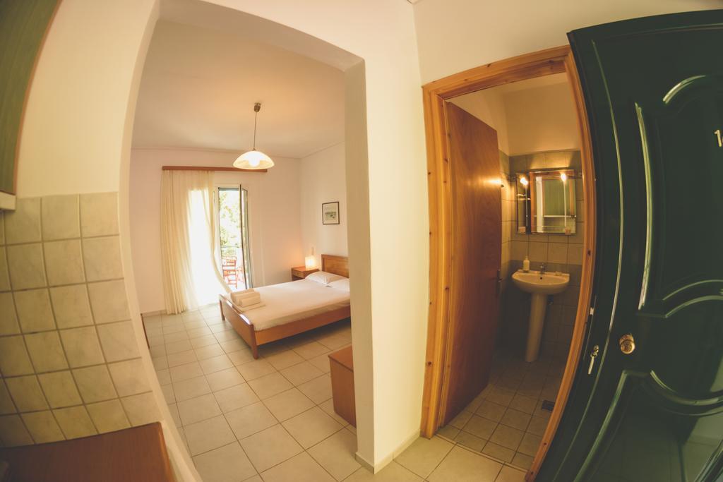 Althea Studios Lefkada Áyios Nikítas Zimmer foto